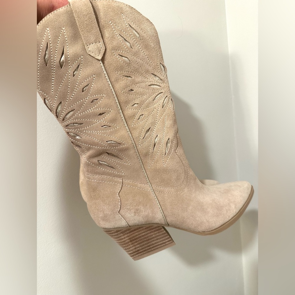 Dolce Vita Western Boots - 9